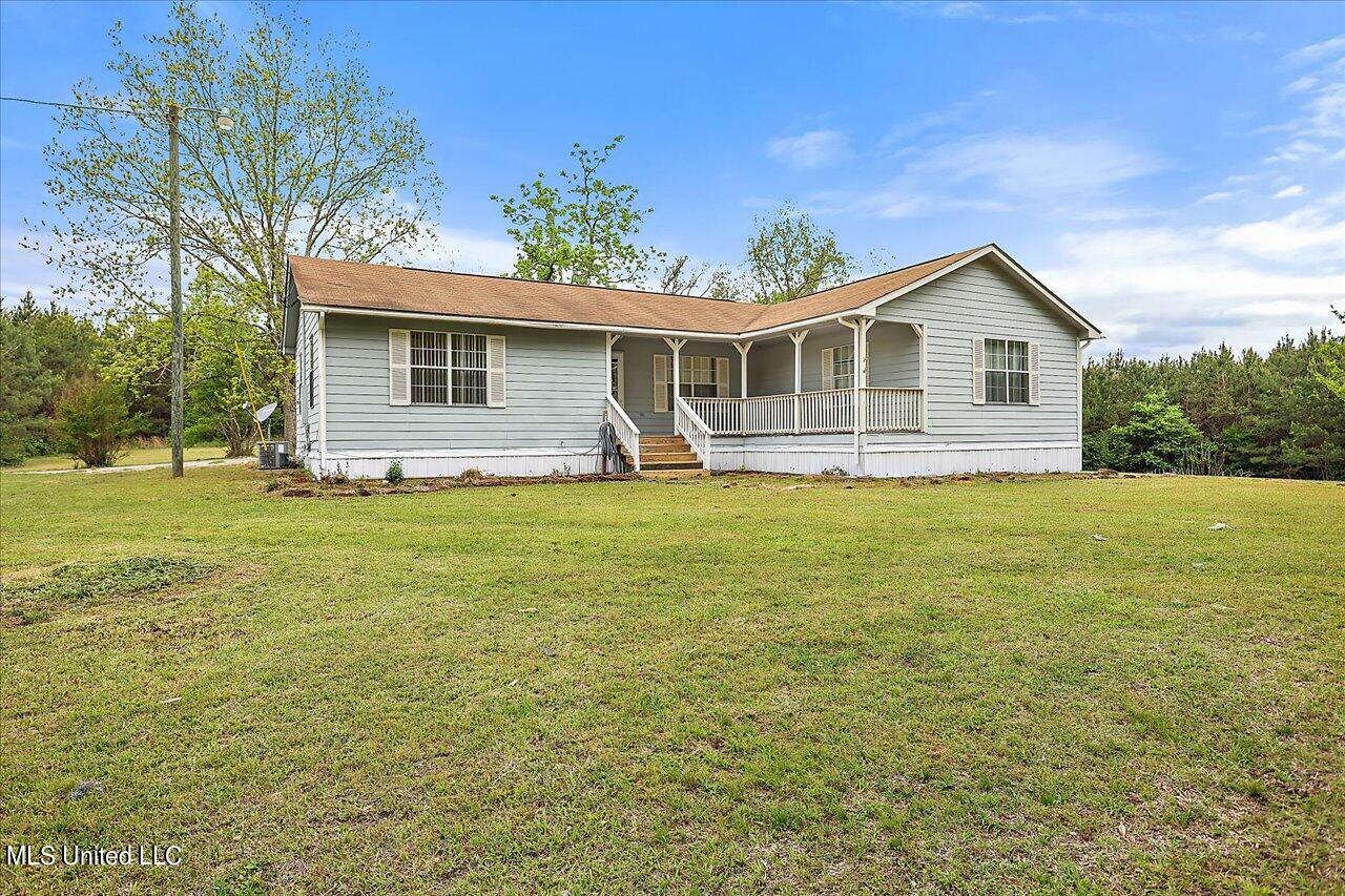 Property Photo:  504 Martin Road  MS 39051 