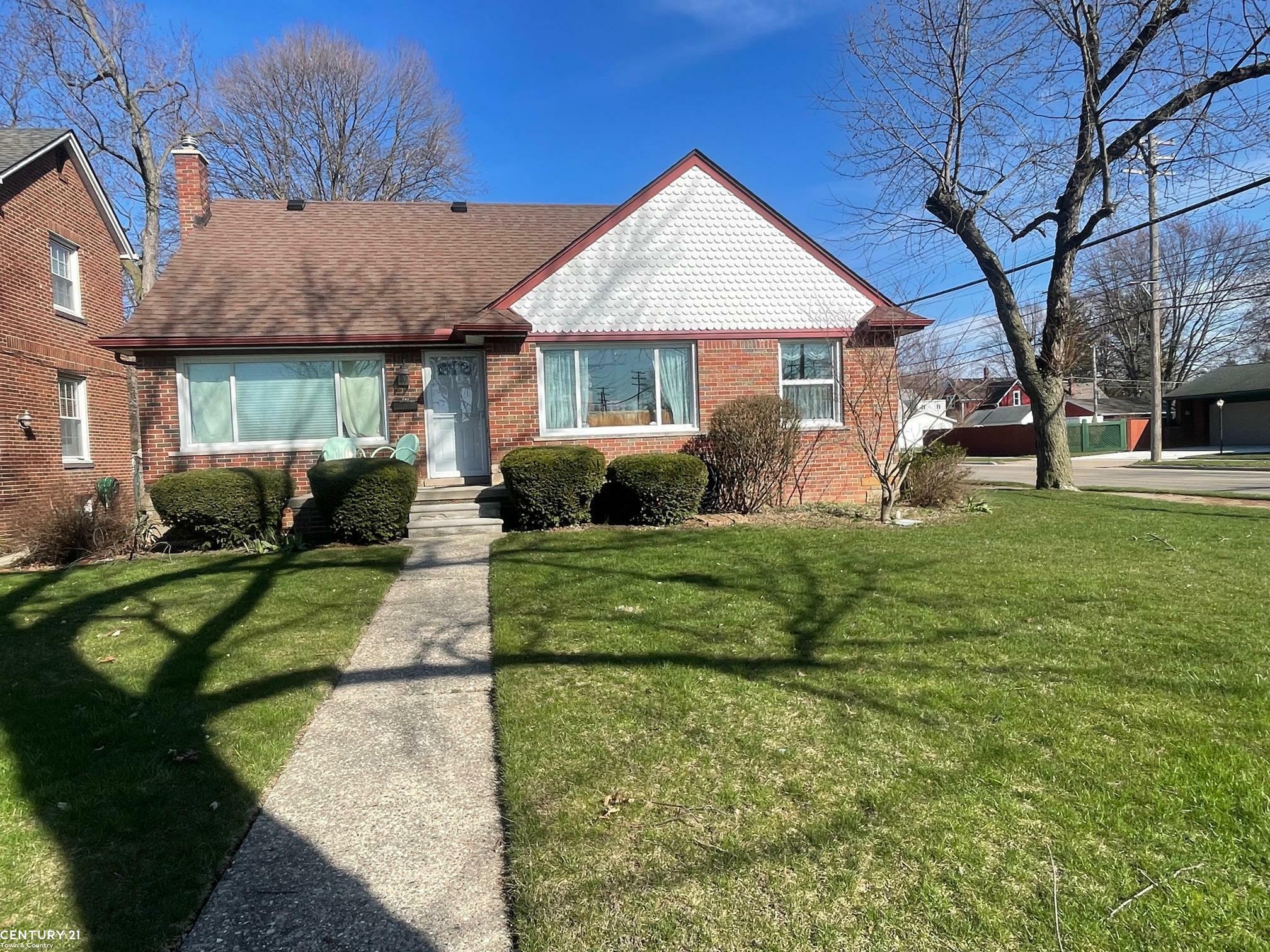 Property Photo:  59 S Wilson Blvd  MI 48043 