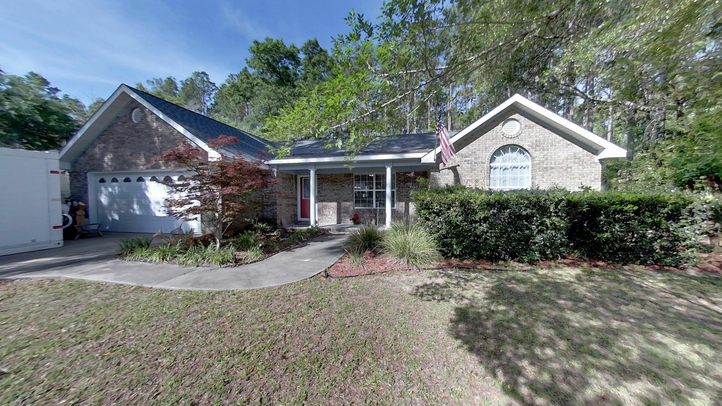 Property Photo:  54 Fox Run Circle  FL 32327 