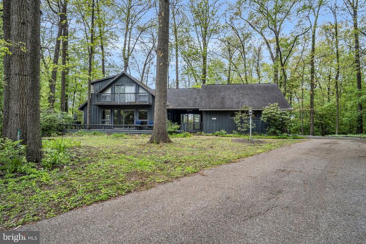 6067 Greenbriar Court  Fayetteville PA 17222 photo