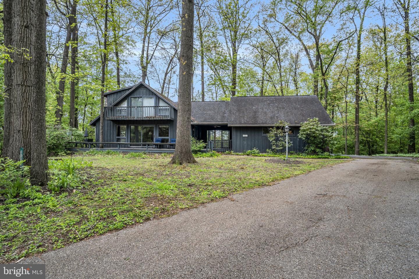 Property Photo: 6067 Greenbriar Court PA 17222