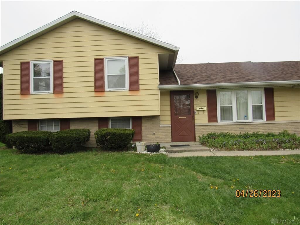 Property Photo: 3153 Nantucket Street OH 45503