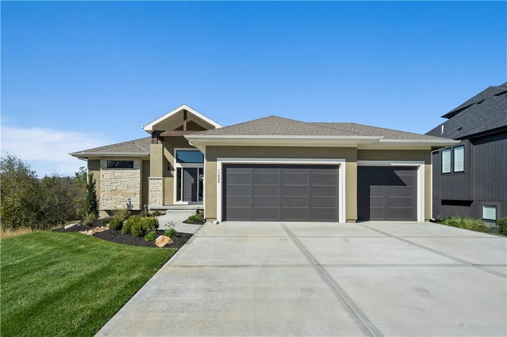 Property Photo: 11606 S Zarda Drive KS 66061