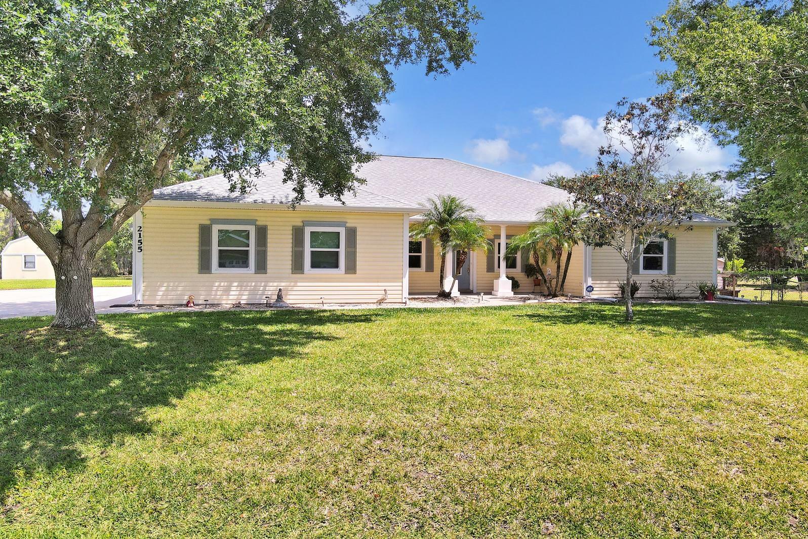 Property Photo:  2155 Barratt Court  FL 34771 