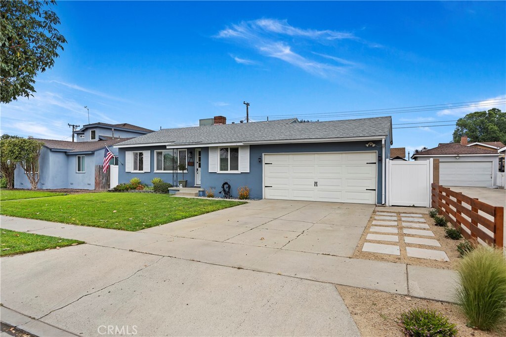 Property Photo: 437 W Southgate Avenue CA 92832