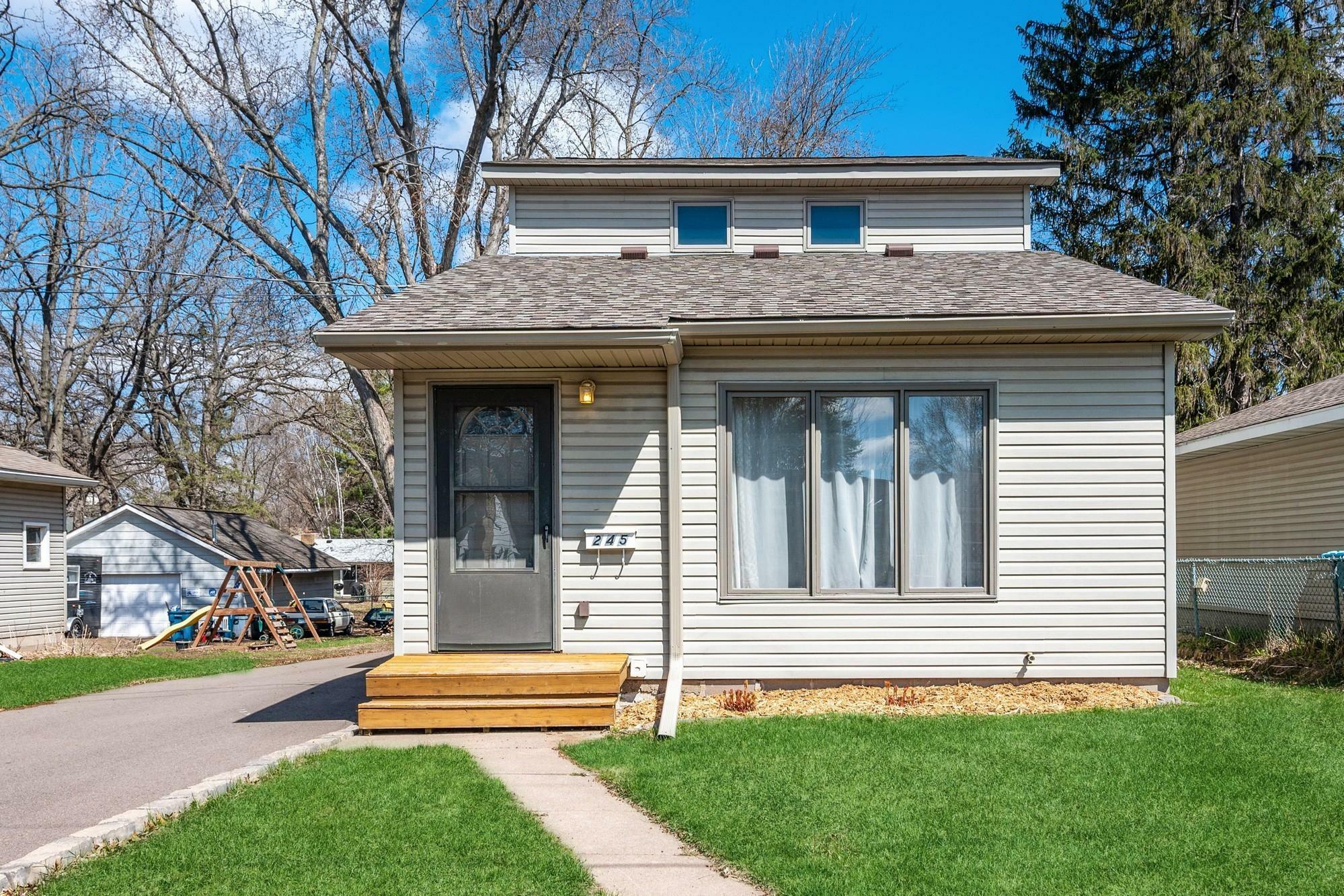 Property Photo: 245 4th Avenue SW MN 55025