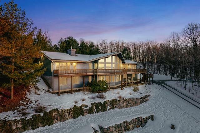 1400 Braebury  Peninsula Twp MI 49686 photo