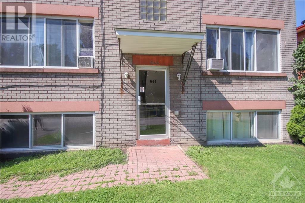Property Photo:  644-656 De L'Eglise Street  ON K1K3K2 