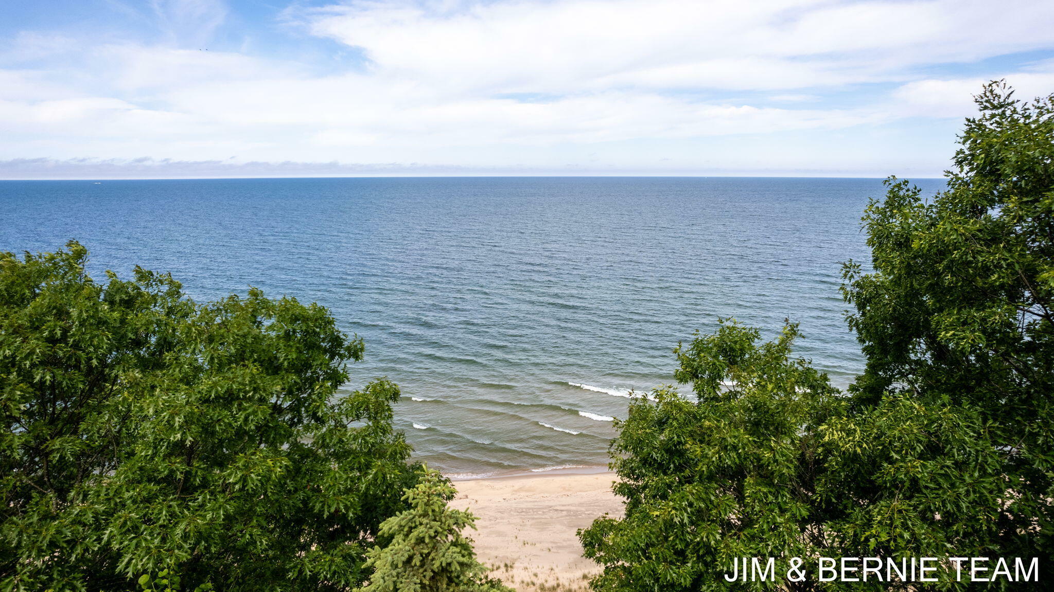 Property Photo:  4036 Hillside Trail  MI 49423 