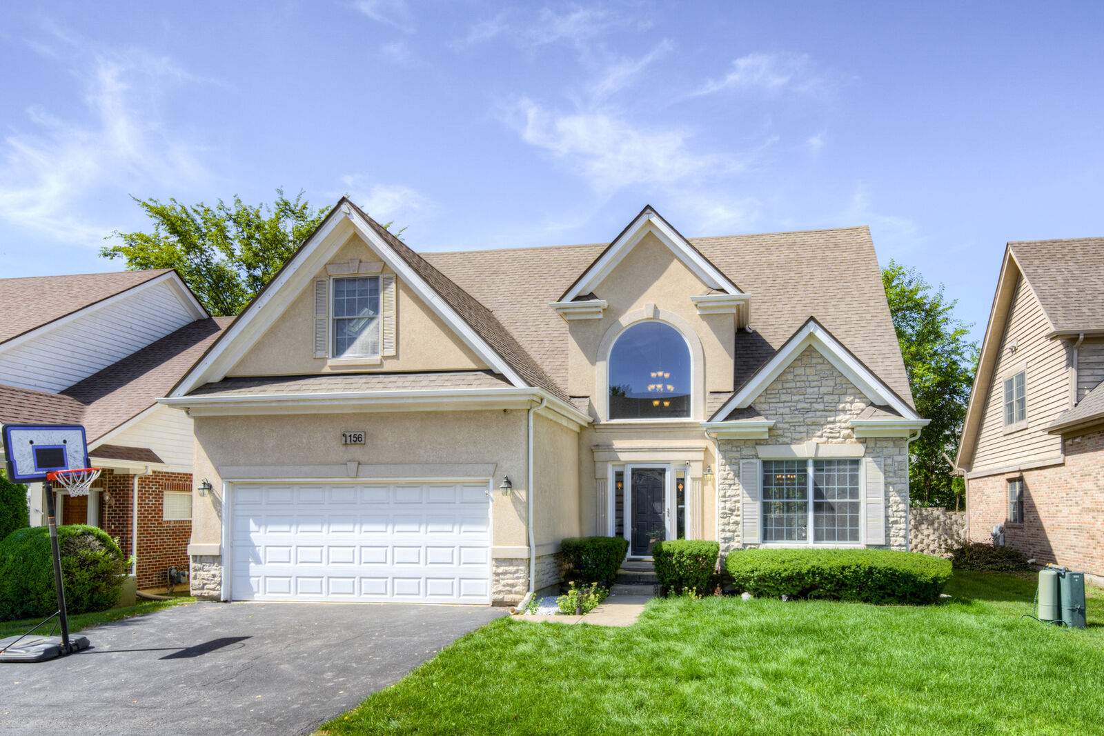 Property Photo:  1156 S Deverell Court  IL 60067 