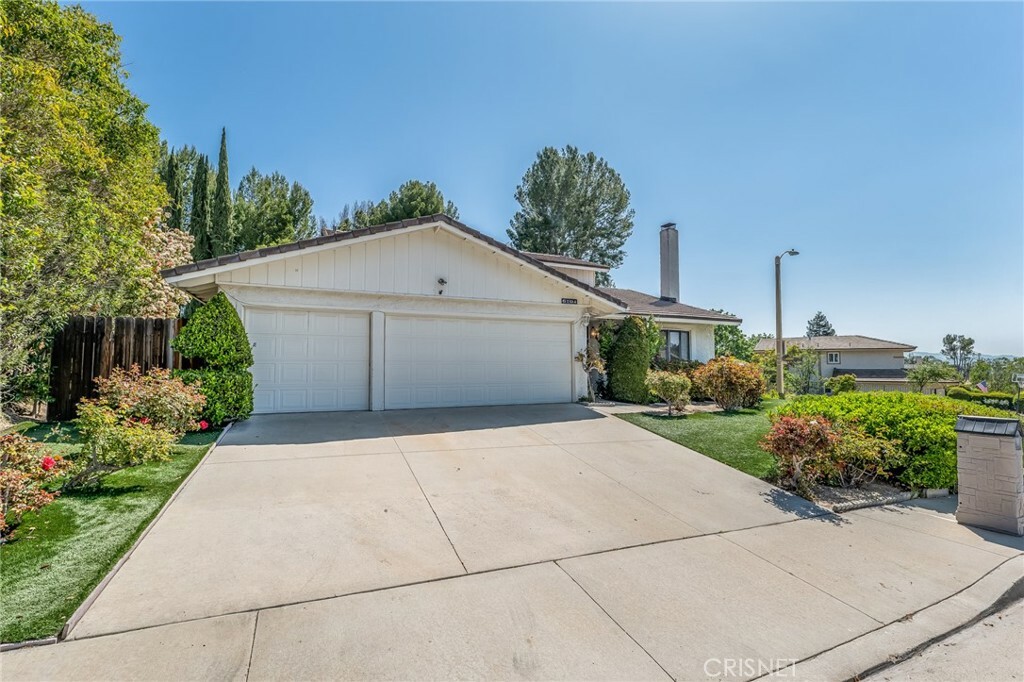 Property Photo:  6104 Hedgewall Drive  CA 91362 