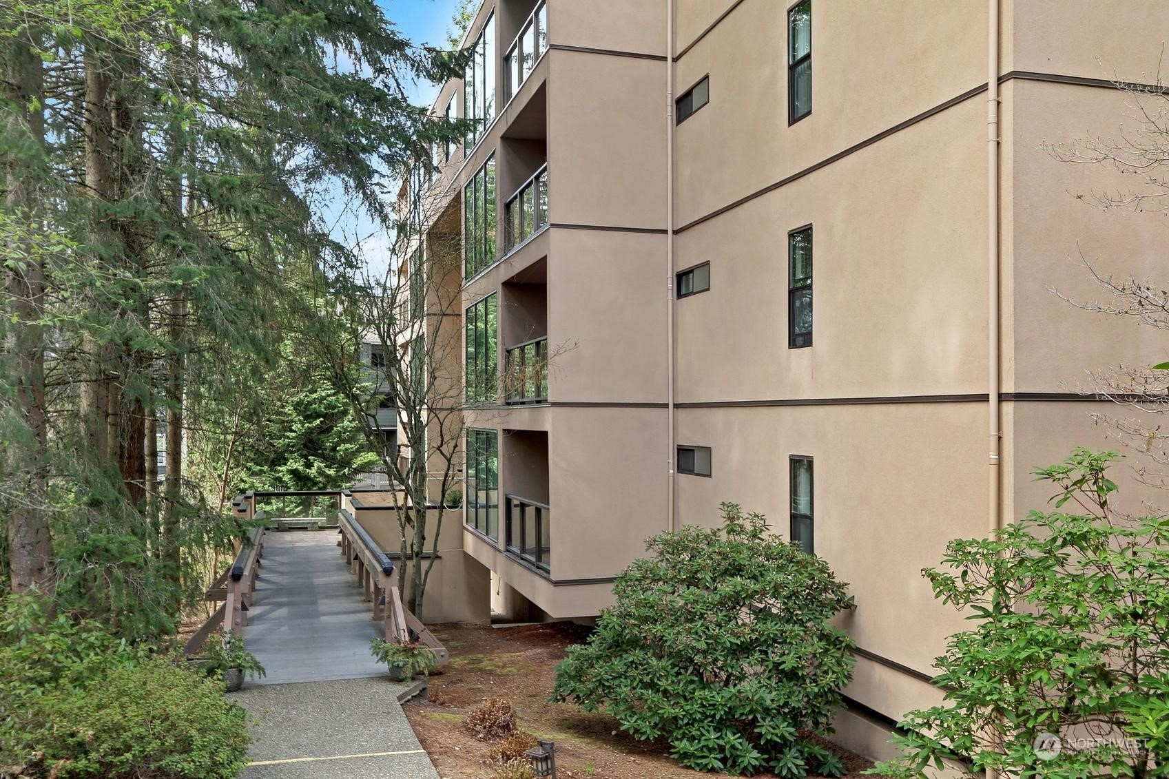 Property Photo:  15512 Country Club Drive  WA 98012 