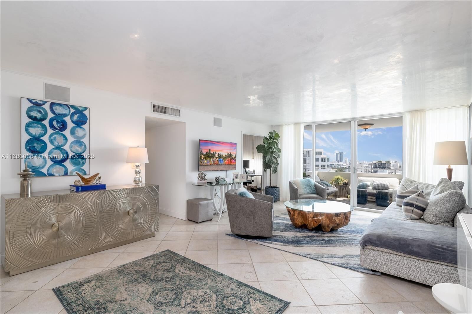 Property Photo:  11 Island Ave 1706  FL 33139 