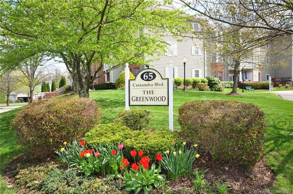 Property Photo: 65 Cassandra Boulevard 201 CT 06107