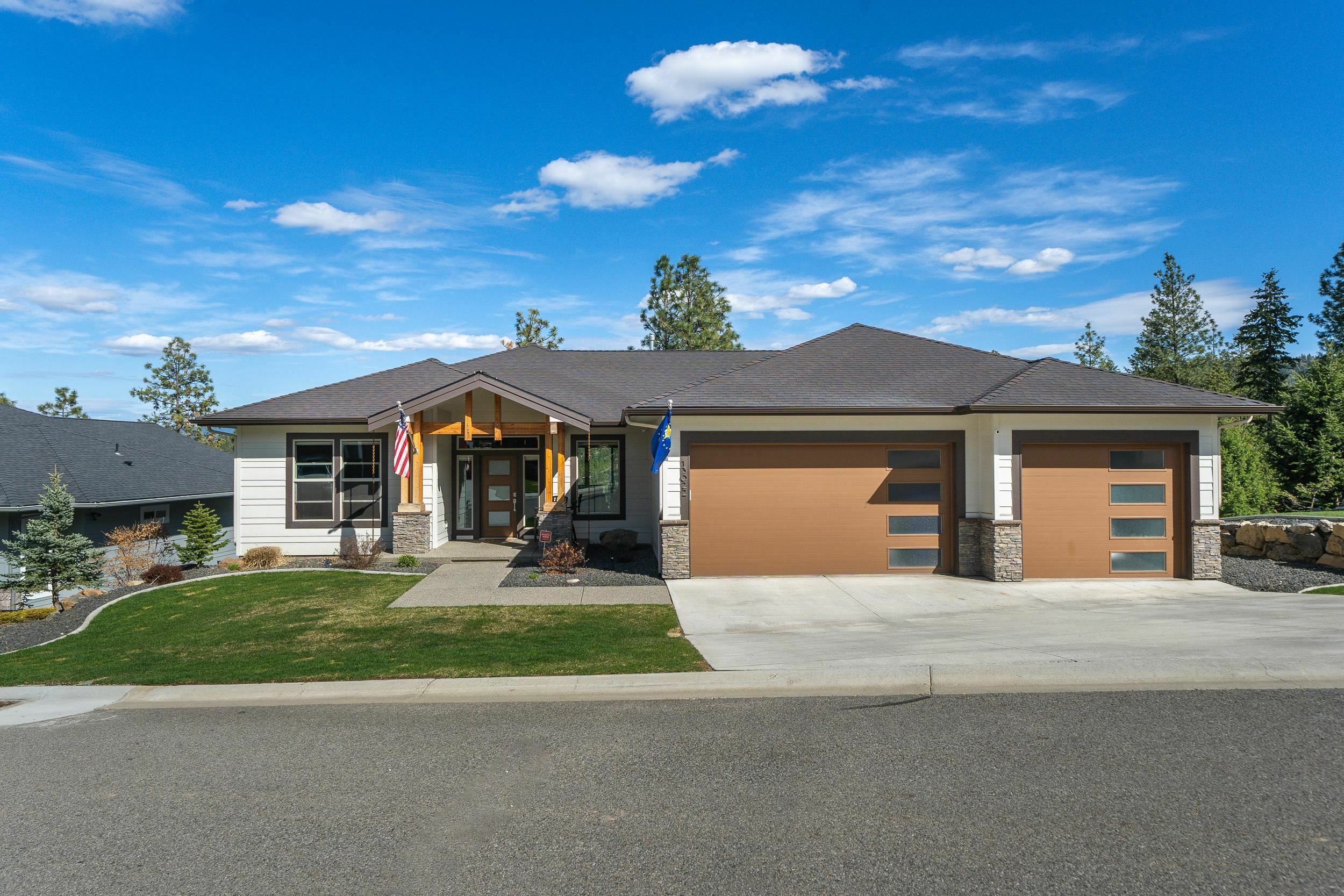 Property Photo: 13022 E San Juan Ln WA 99206