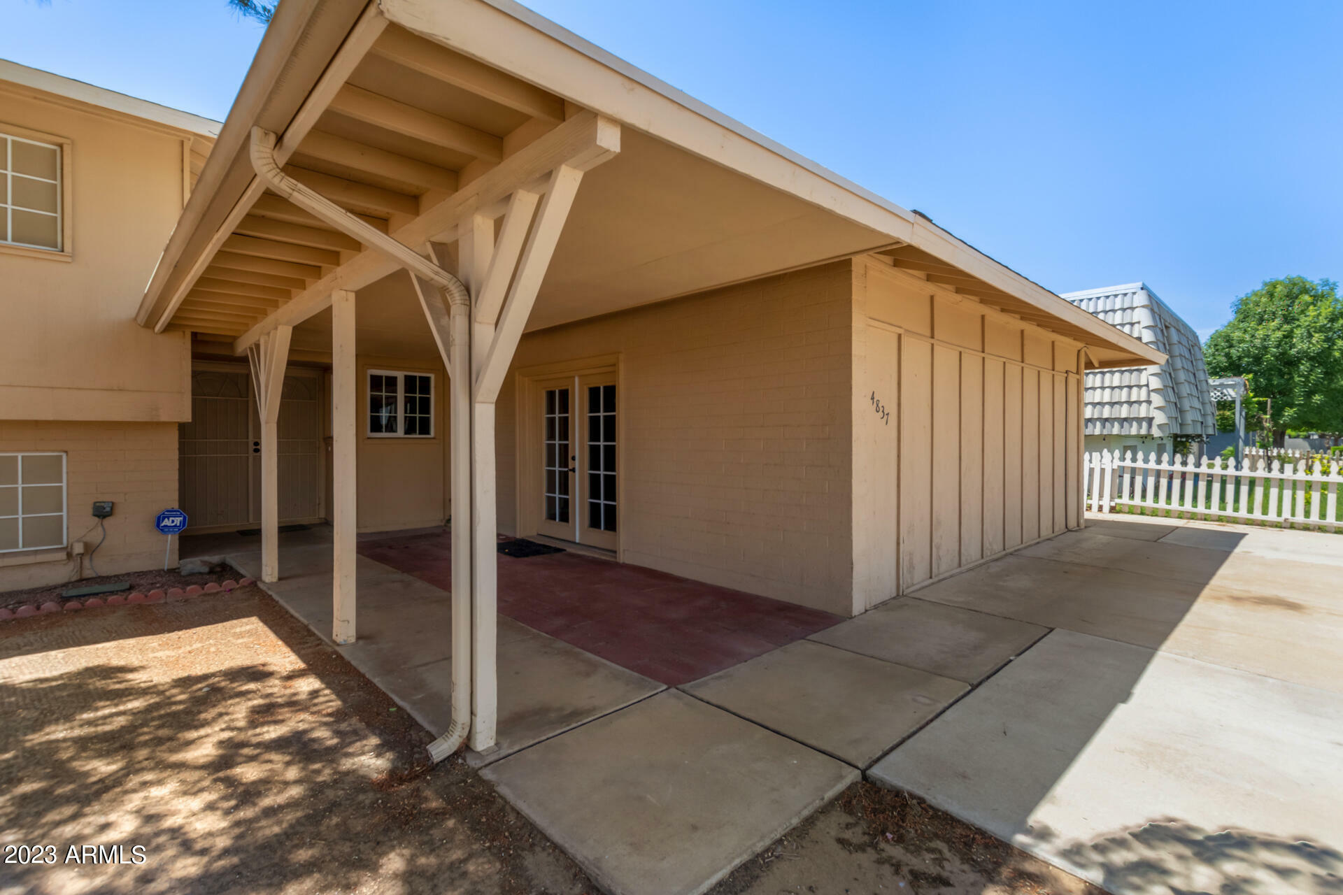 Property Photo: 4837 W Bryce Lane AZ 85301
