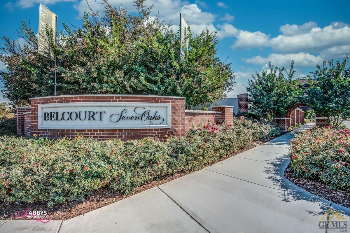 Property Photo: 11916 Forsyth Court CA 93311