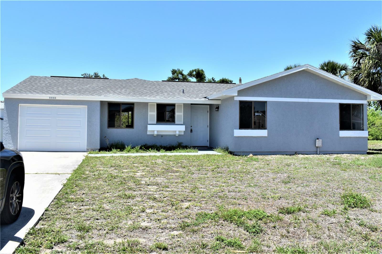 Property Photo:  5032 Chaves Circle  FL 33948 