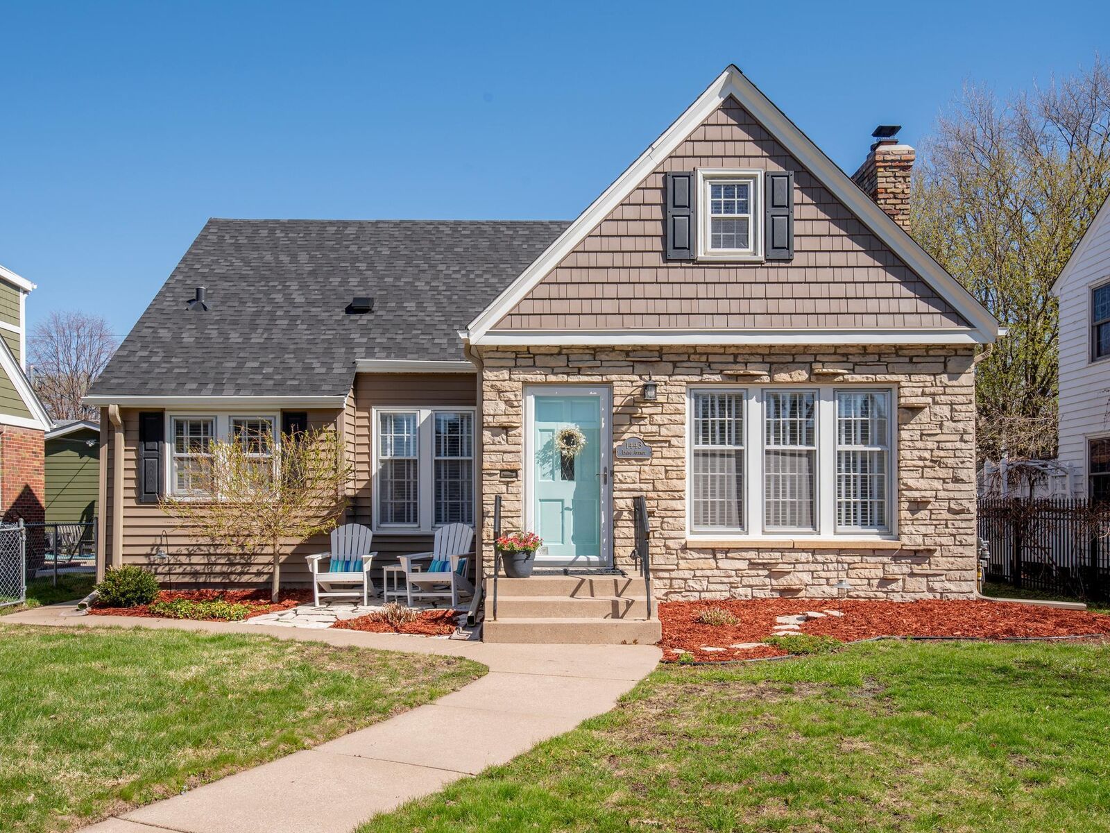 Property Photo:  1443 Idaho Avenue W  MN 55108 