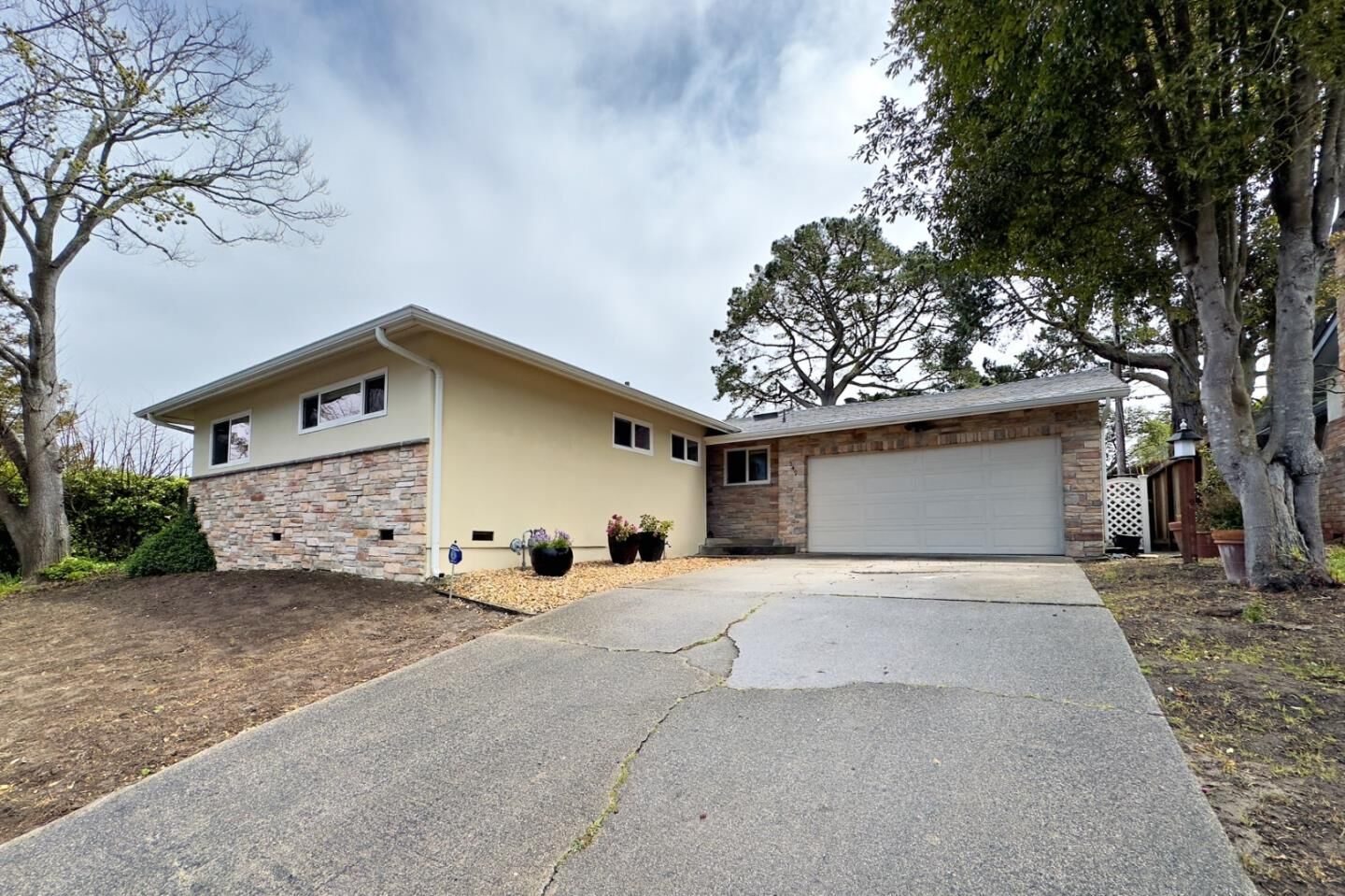 Property Photo:  549 Mar Vista Drive  CA 93940