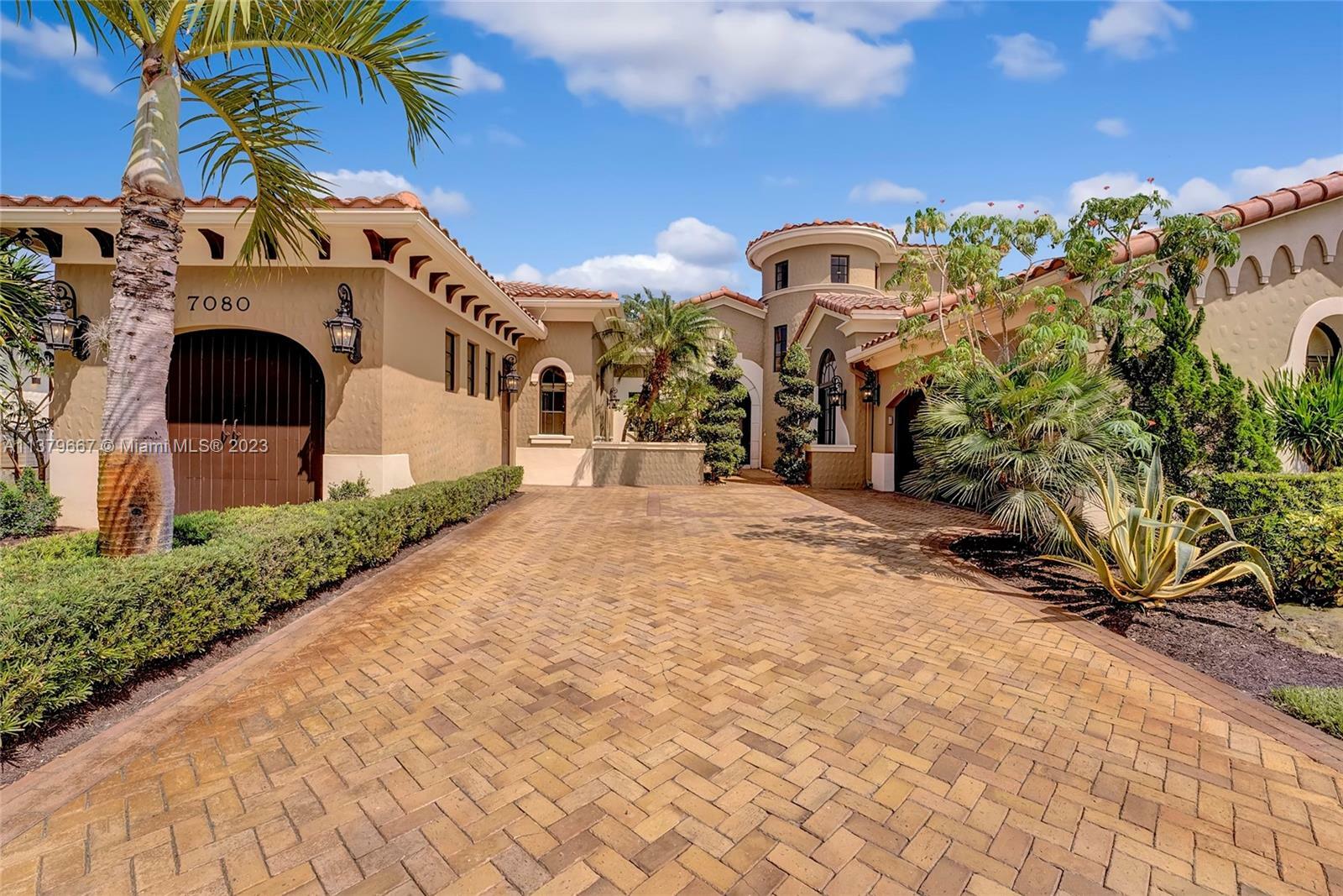Property Photo: 7080 Long Leaf Dr FL 33076