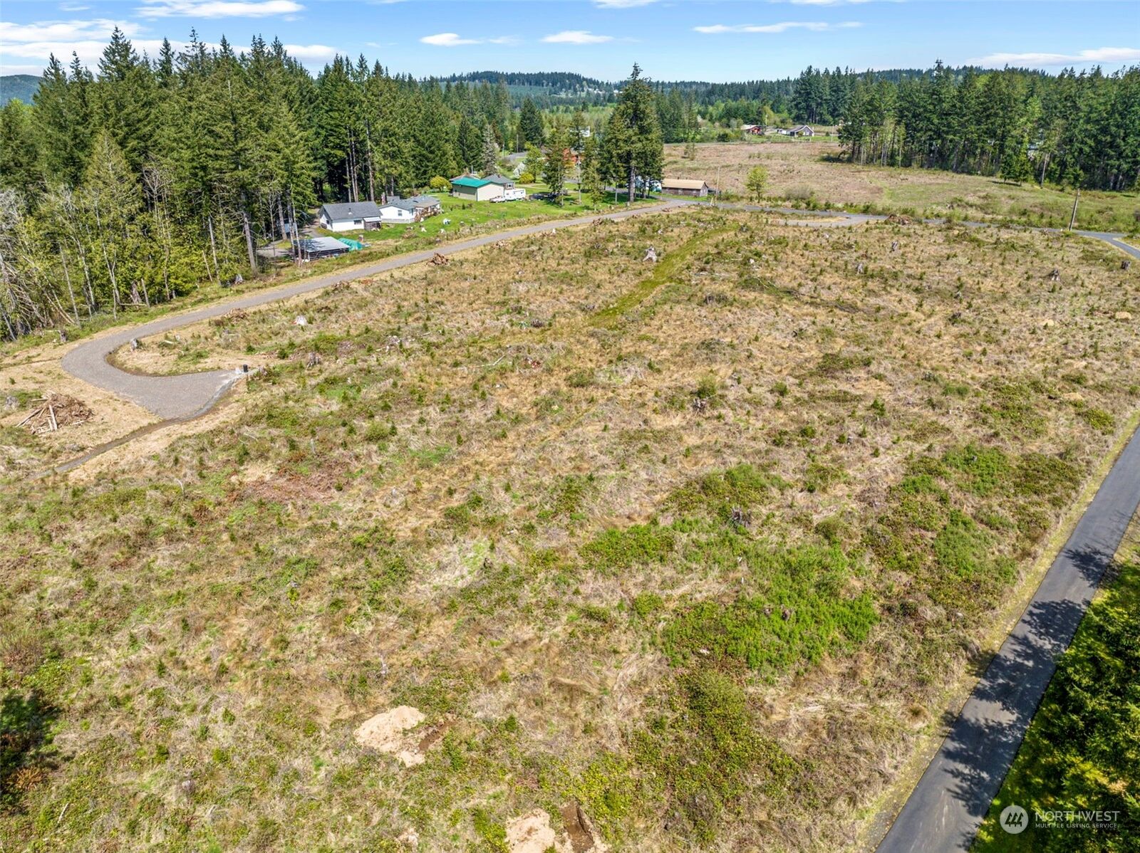 Property Photo:  218  Studebaker Spur 3  WA 98611 