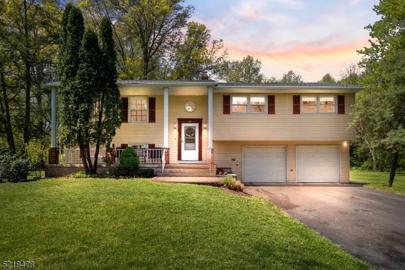 Property Photo:  48 Birchwood Dr  NJ 07946 