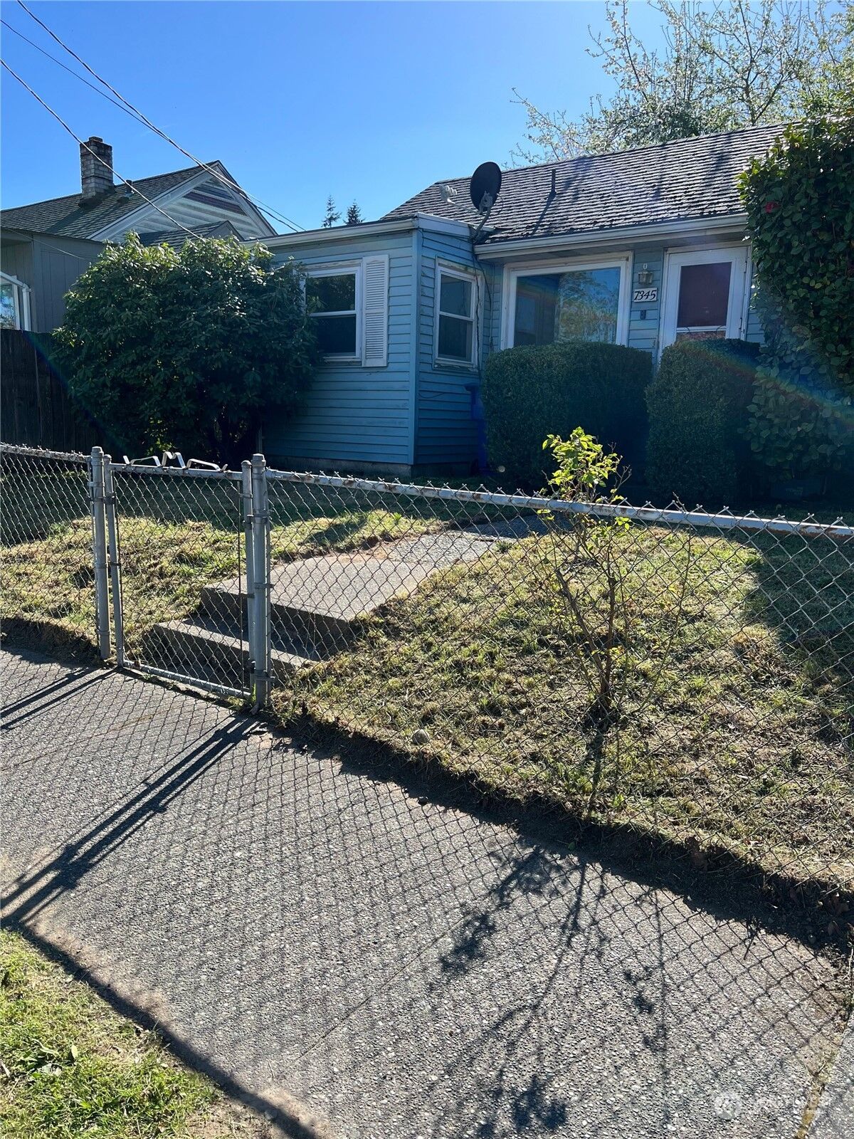 Property Photo: 7345 16th Avenue SW WA 98106