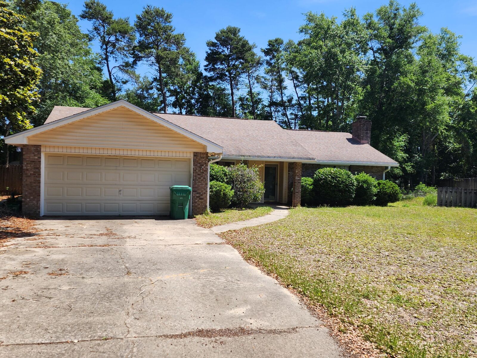 Property Photo:  465 Barbados Way  FL 32578 