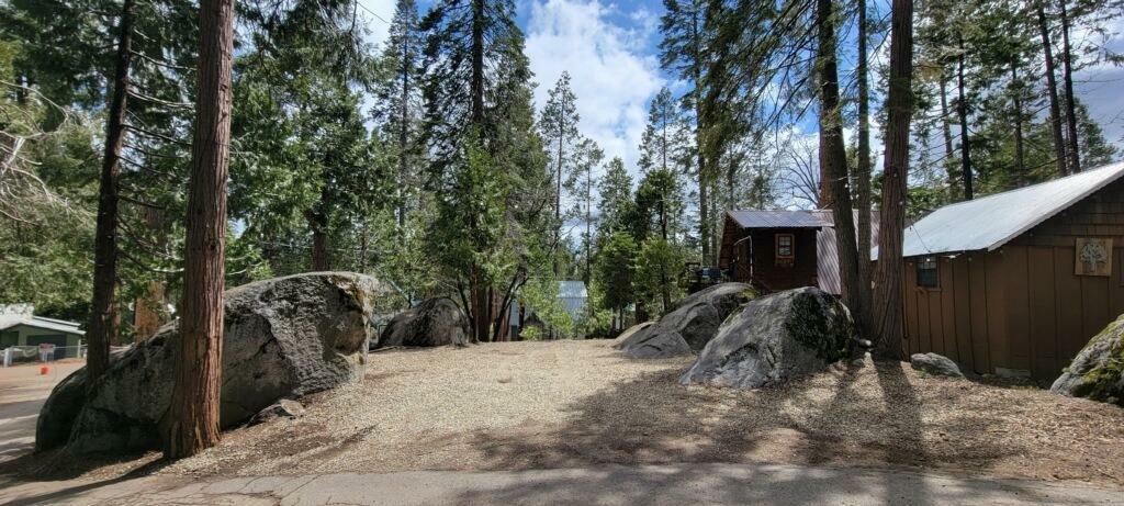 Property Photo: 42037 Buckeye Lane CA 93664