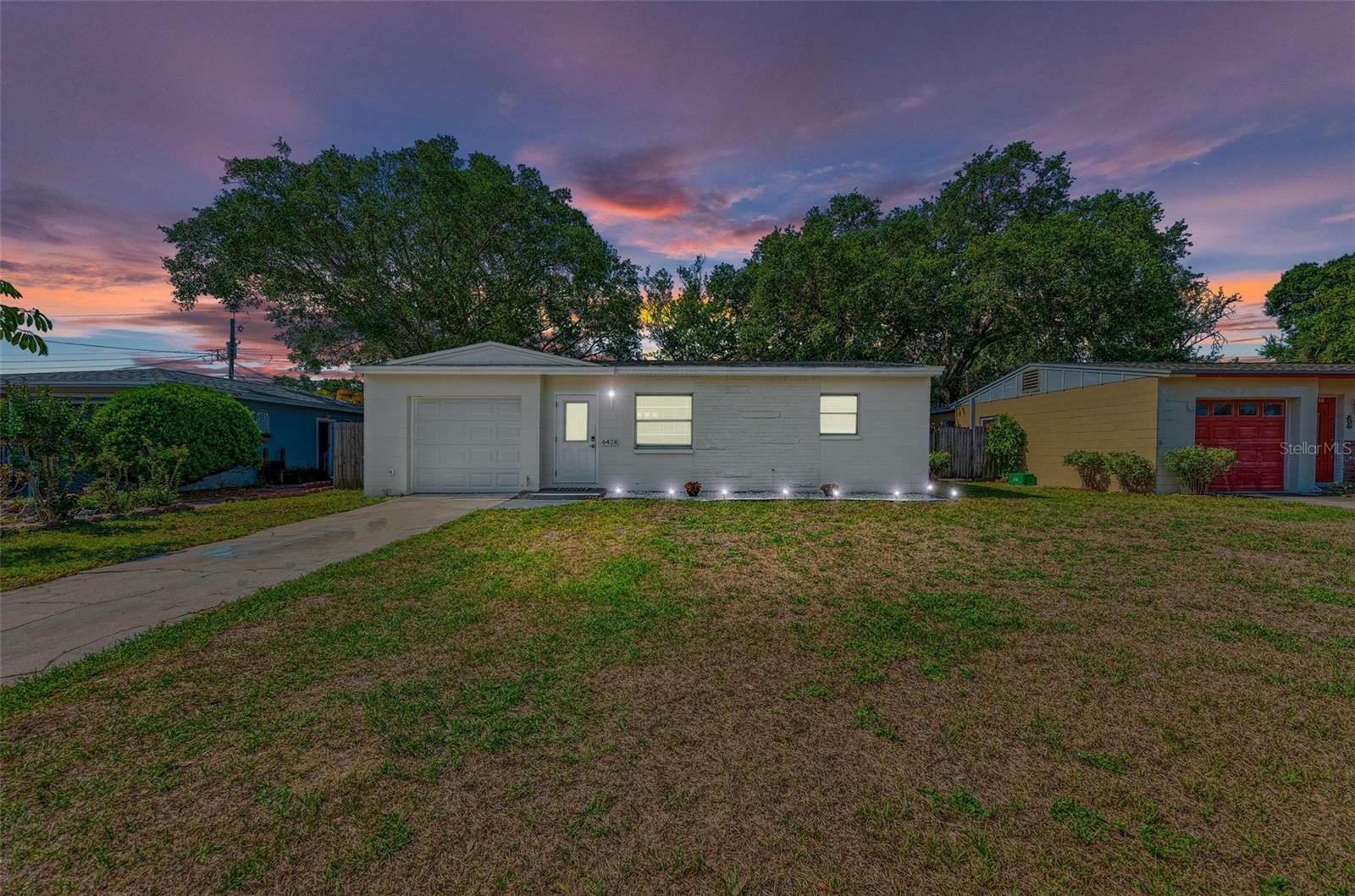 Property Photo:  6428 44th Avenue N  FL 33709 