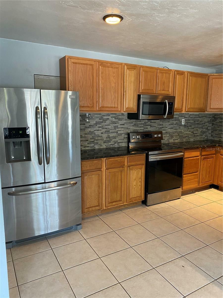 Property Photo: 5730 53rd Avenue N FL 33709