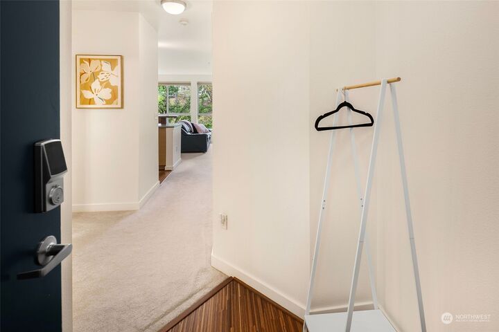 Property Photo:  1420 E Pine Street E406  WA 98122 