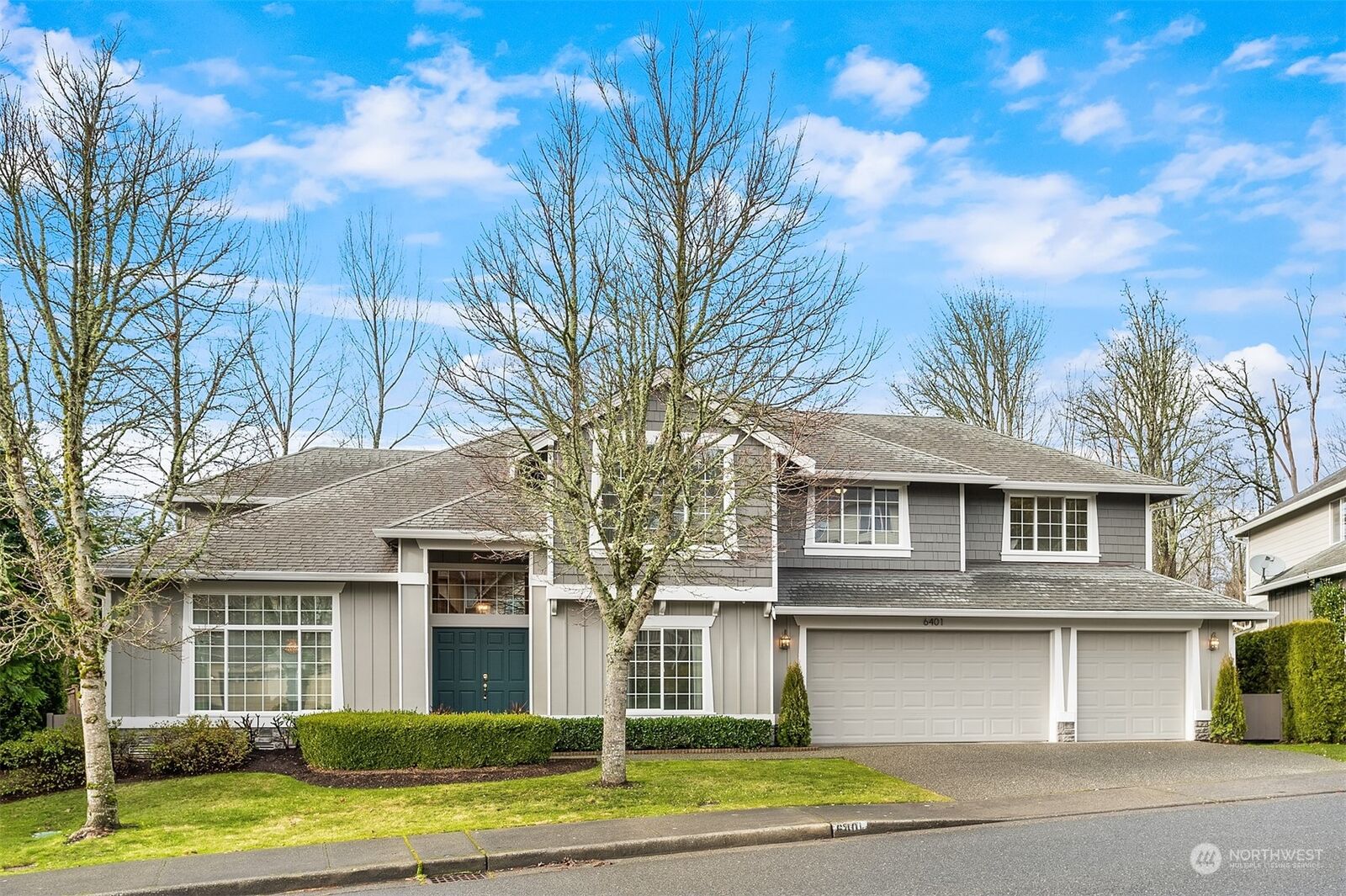 Property Photo:  6401 164th Place SE  WA 98006 