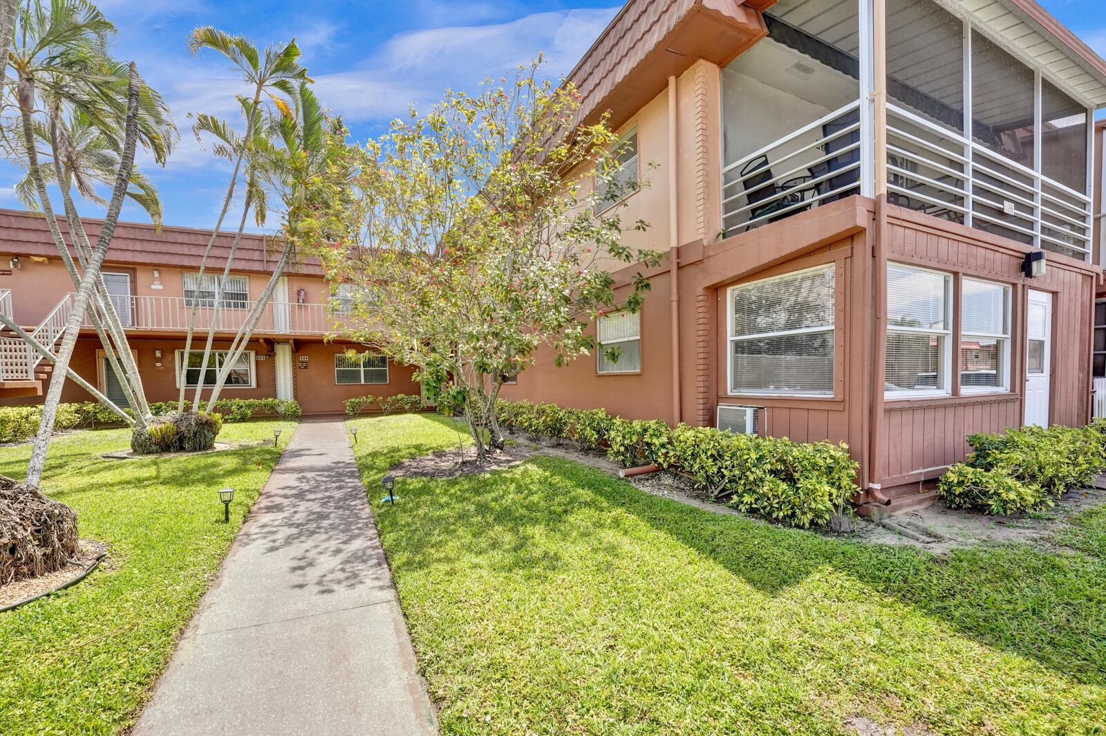 Property Photo: 502 Saxony K FL 33446