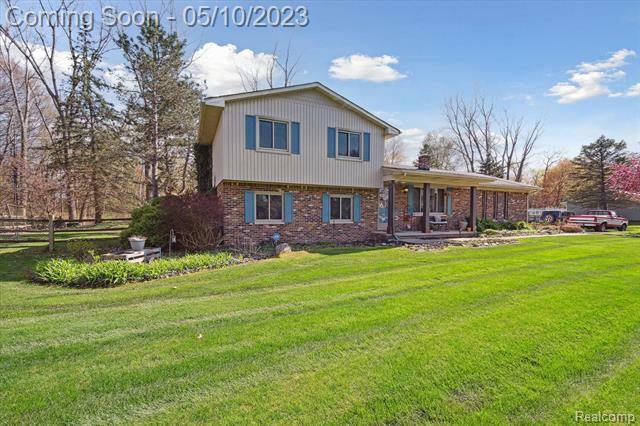 Property Photo:  10606 Lee Ann Drive  MI 48114 