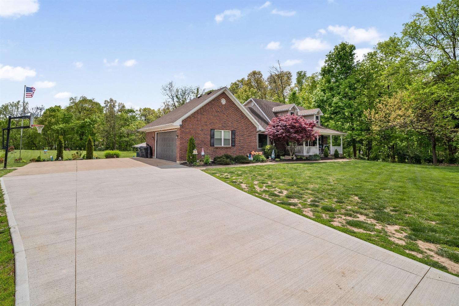 Property Photo: 2137 Deer Run Dr IN 47060