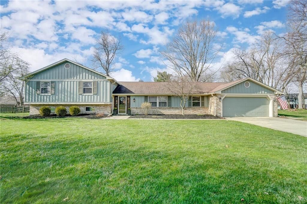 Property Photo: 9043 Academy View Court OH 45458