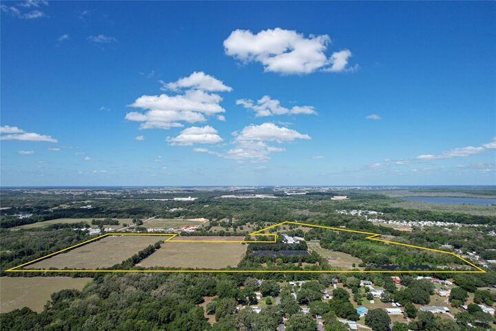 Property Photo:  4100 County Road 48  FL 34762 