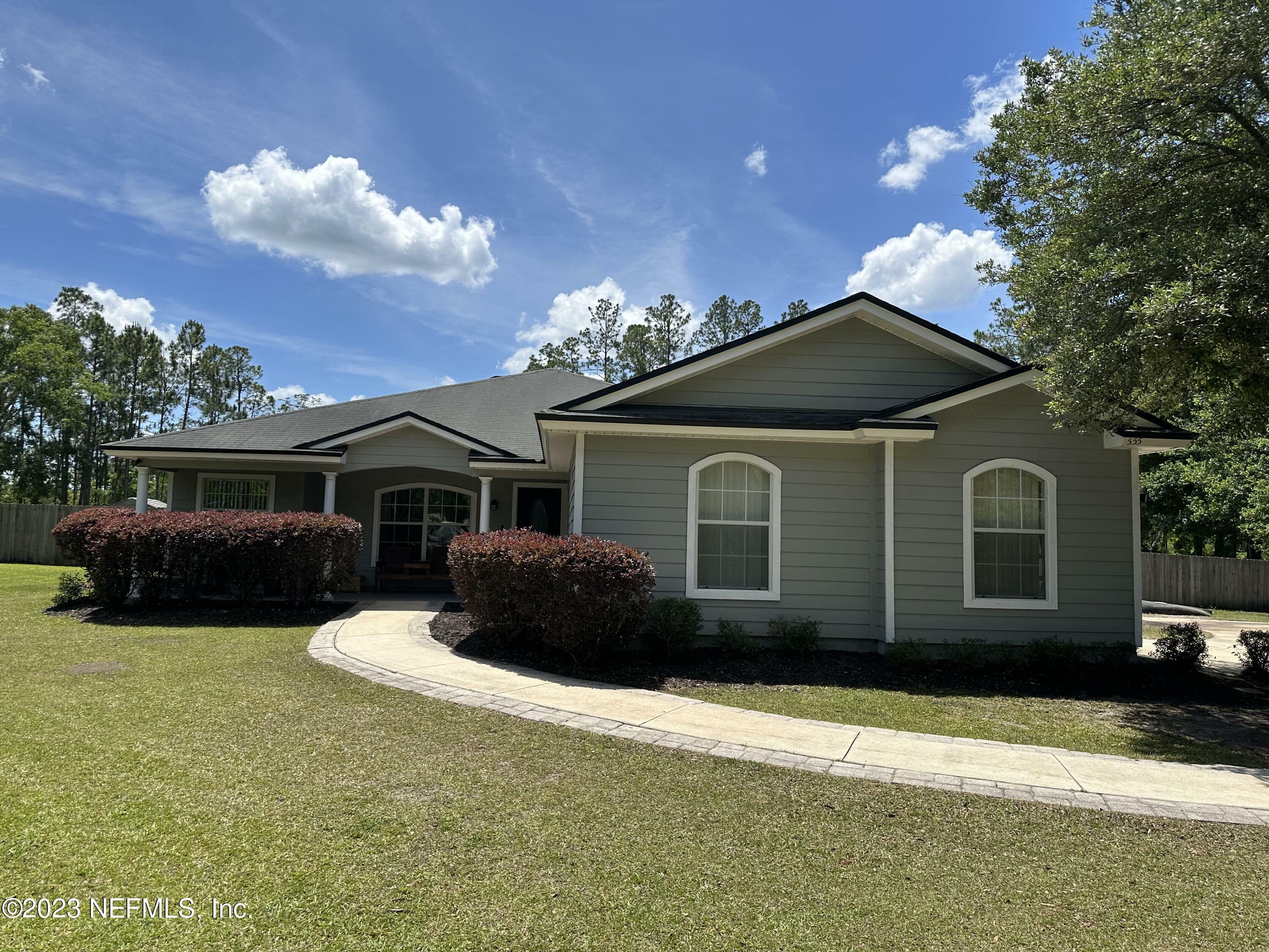 Property Photo:  555 Kay Road  FL 32068 