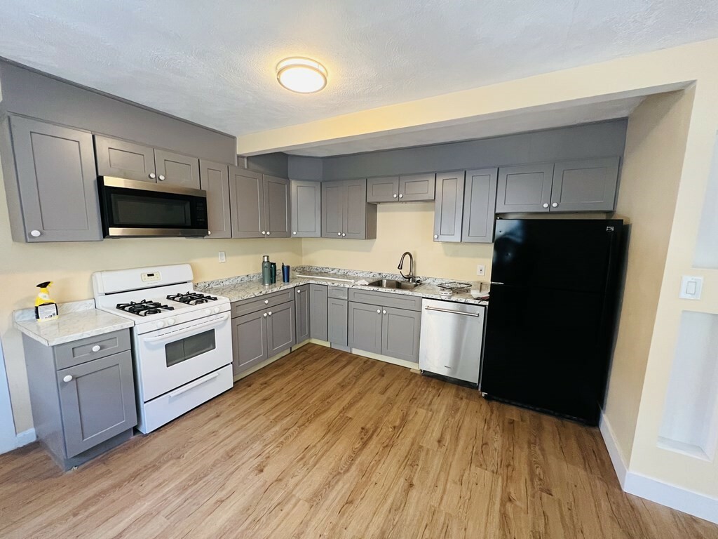 Property Photo: 14 Cabot St 14 MA 02149