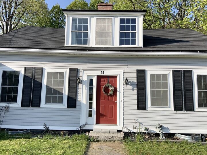 Property Photo:  11 School St  MA 01475 