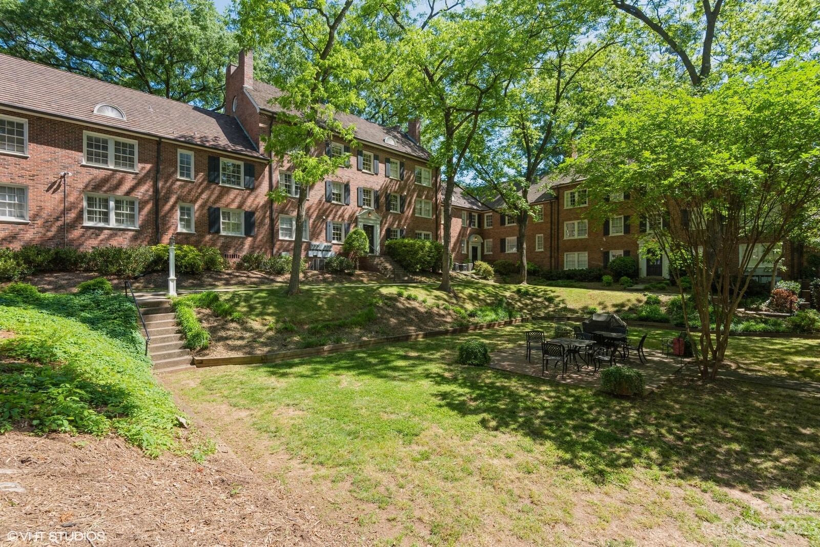 Property Photo: 103 S Laurel Avenue 81A NC 28207