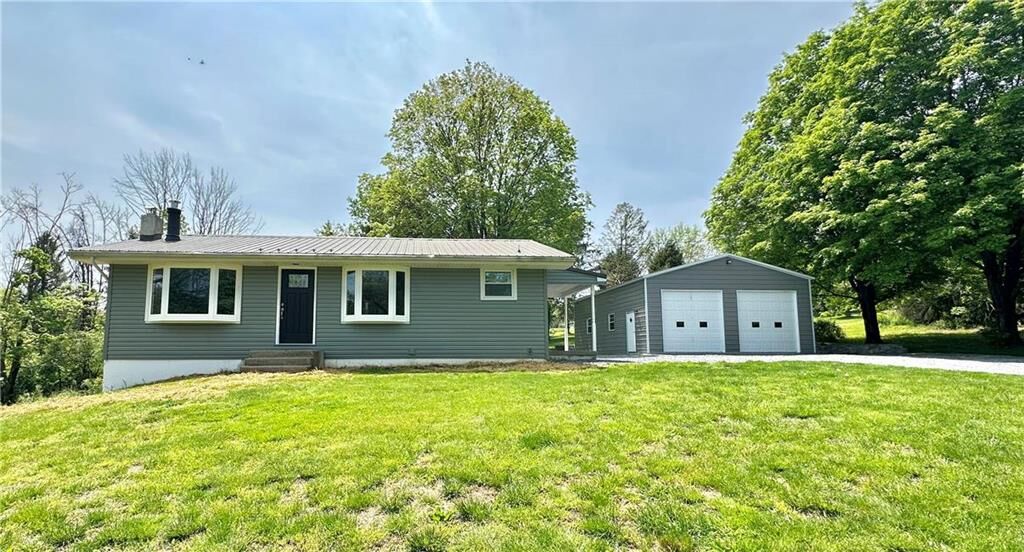 Property Photo:  120 Pine Tree Lane  PA 18343 