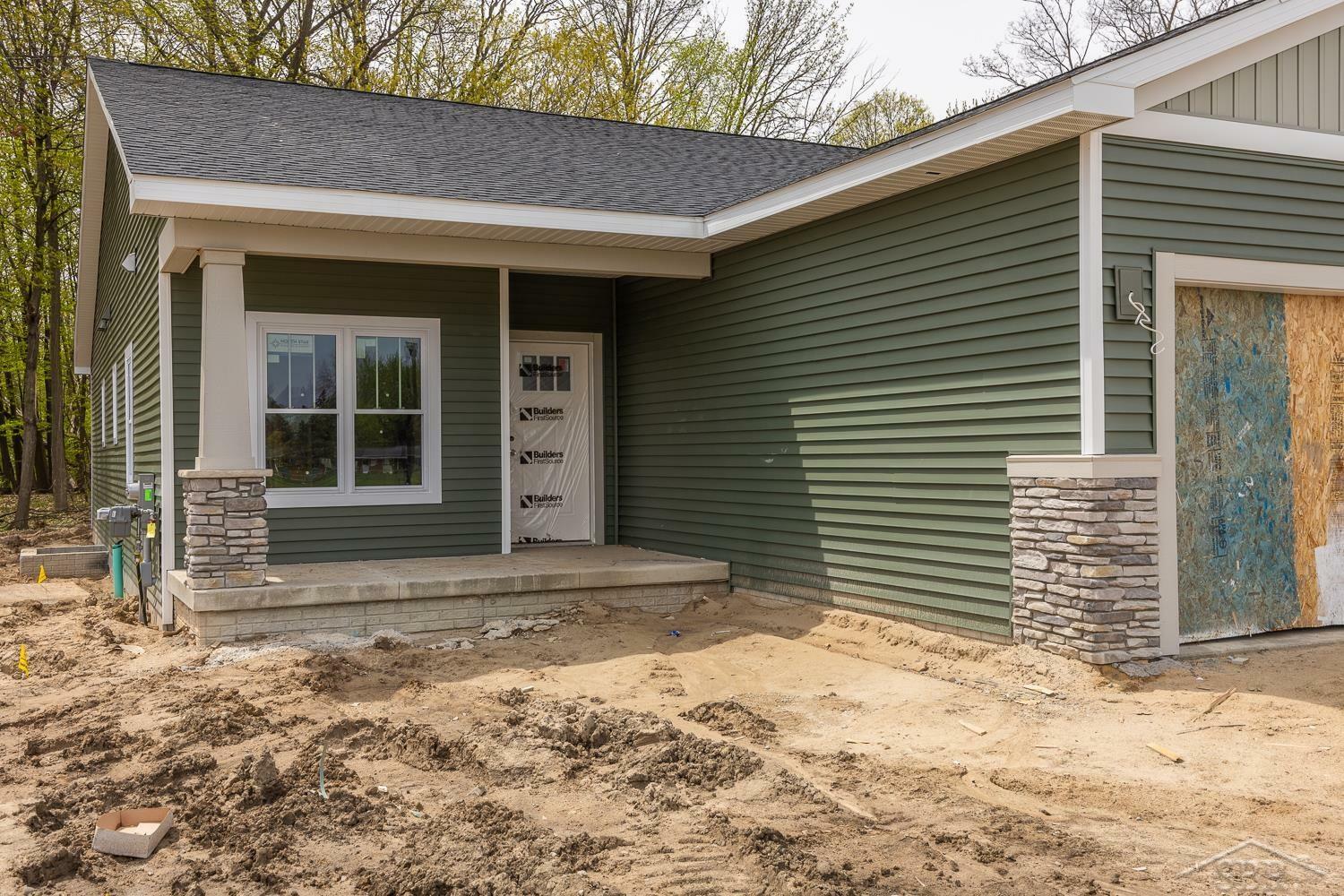 Property Photo: 4201 Woodburn Court Unit #20 MI 48603
