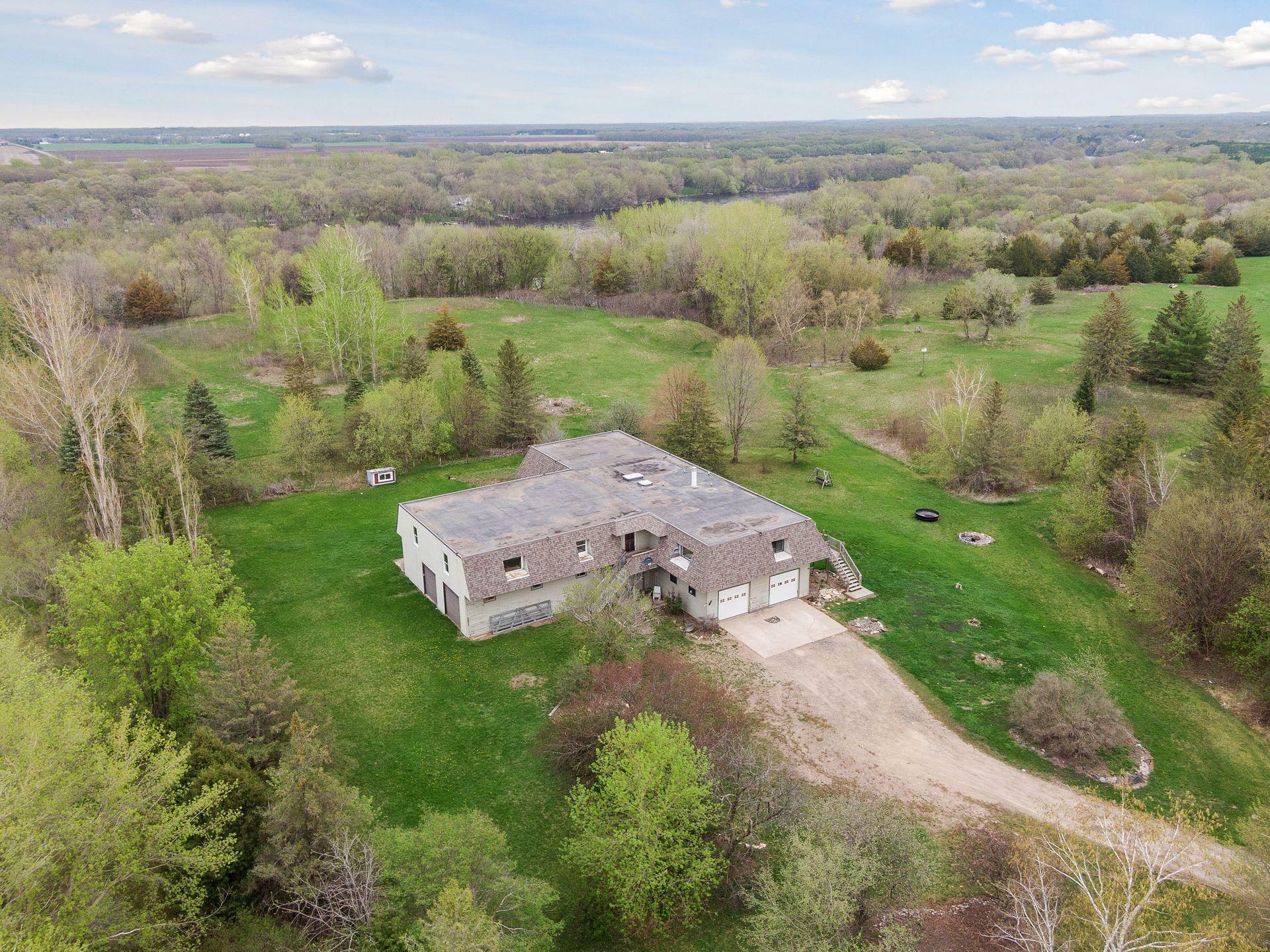 Property Photo:  8852 County Road 39 NE  MN 55362 