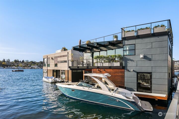 2821 Fairview Avenue E 1  Seattle WA 98102 photo