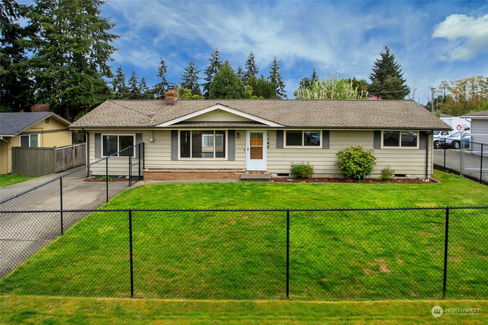 Property Photo:  1140 S 313th Street  WA 98003 