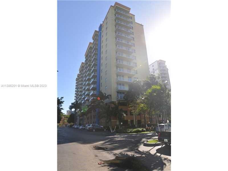 Property Photo:  5077 NW 7th St Ts10  FL 33126 