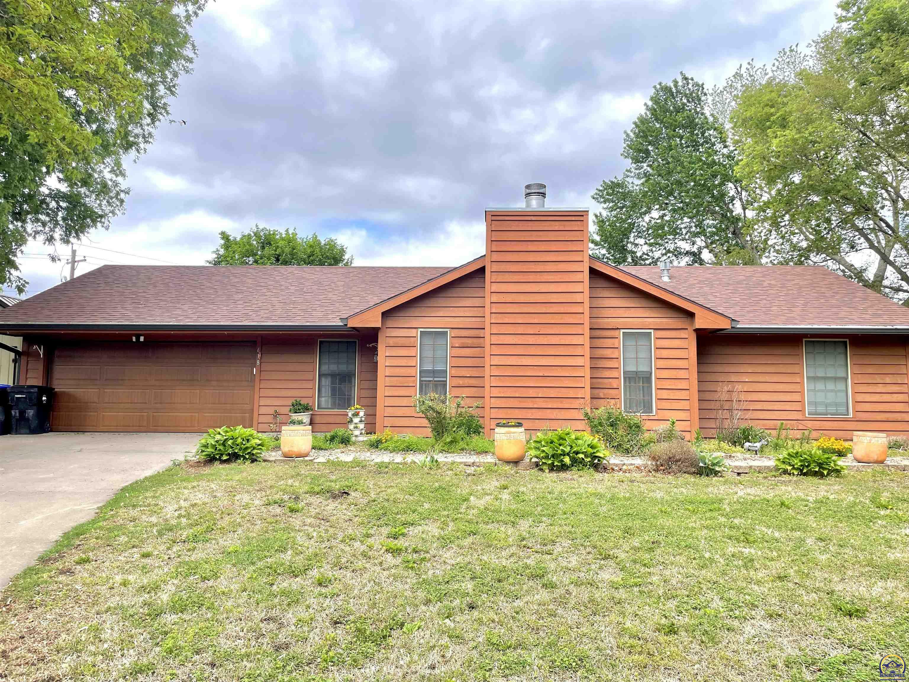 Property Photo:  618 Griswold Ct  KS 66533 